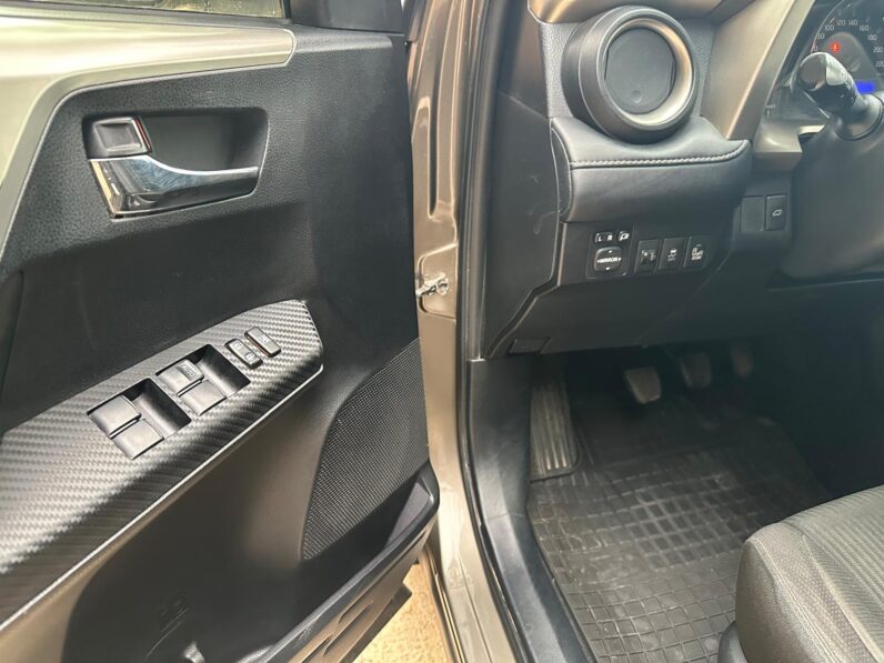 RAV4 4X2 2.0 D4D COMFORT