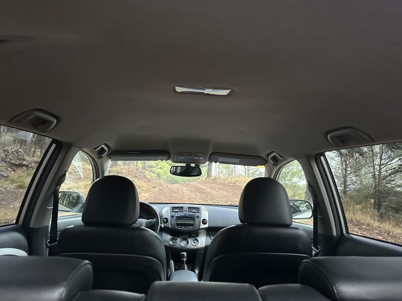 Toyota RAV 4 2.2 D-4D 4×4 Crossover Exclusive