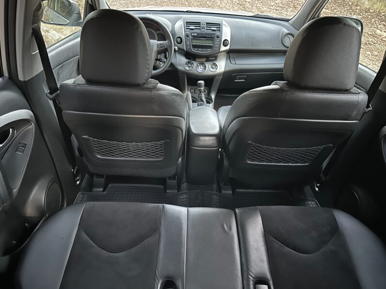 Toyota RAV 4 2.2 D-4D 4×4 Crossover Exclusive