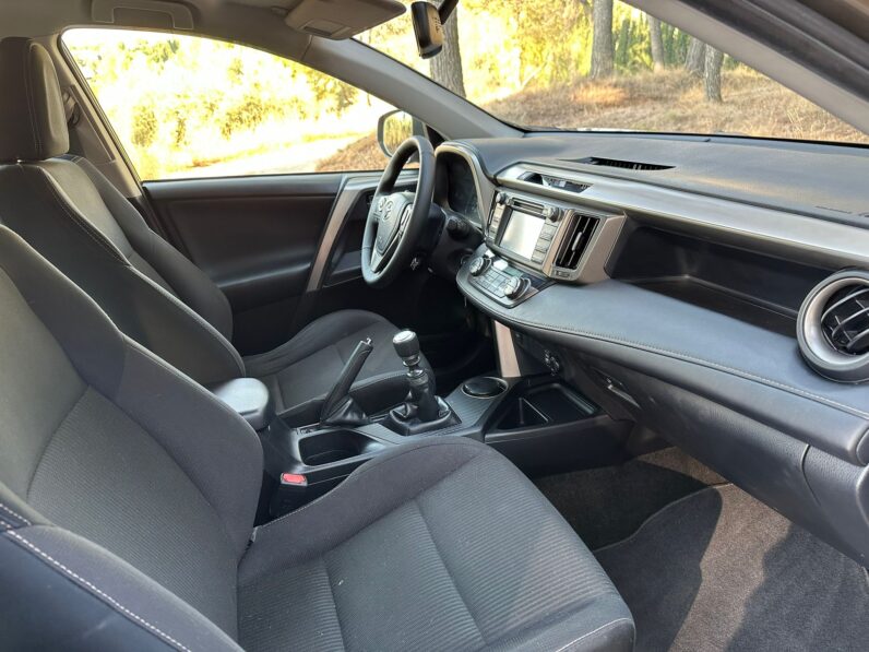 TOYOTA RAV4 – 4X4 D4D 2.2 COMFORT