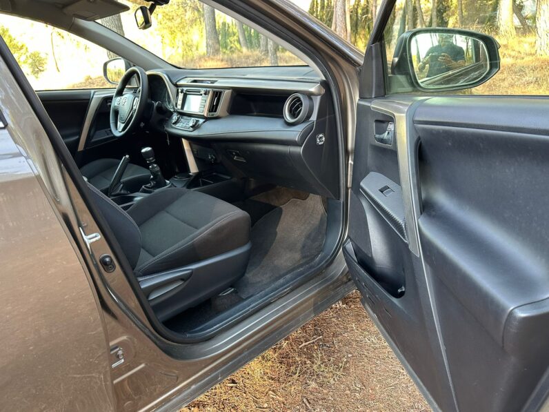 TOYOTA RAV4 – 4X4 D4D 2.2 COMFORT