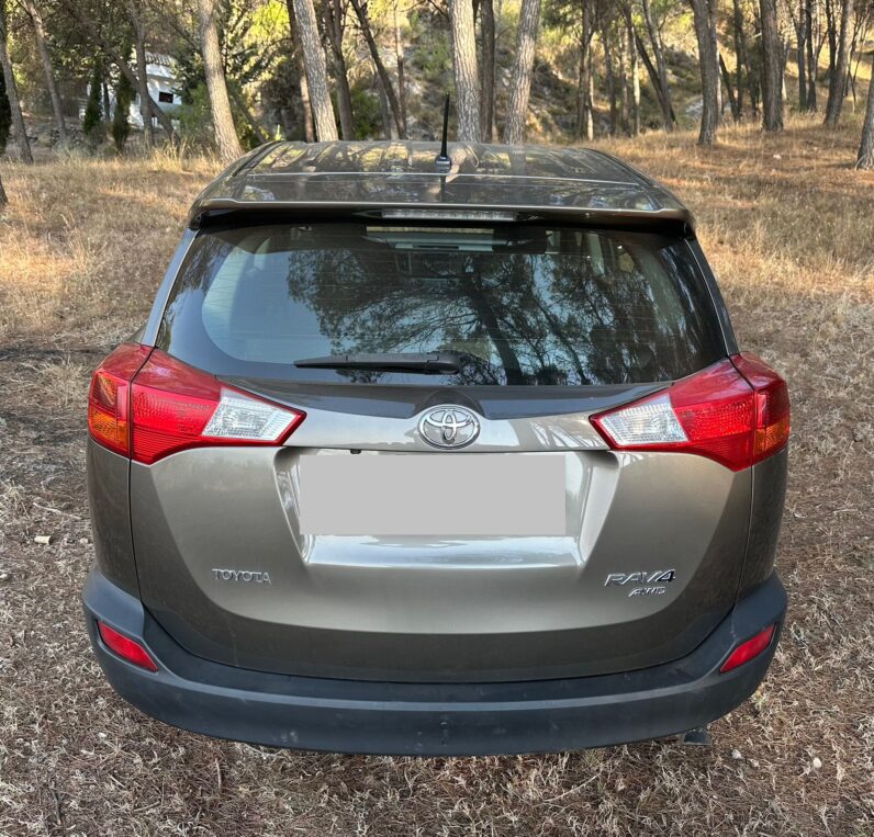 TOYOTA RAV4 – 4X4 D4D 2.2 COMFORT