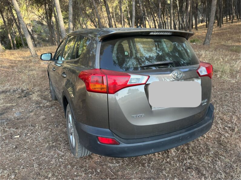 TOYOTA RAV4 – 4X4 D4D 2.2 COMFORT