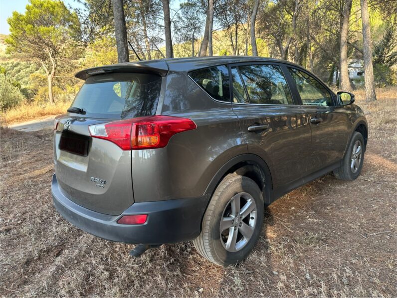 TOYOTA RAV4 – 4X4 D4D 2.2 COMFORT