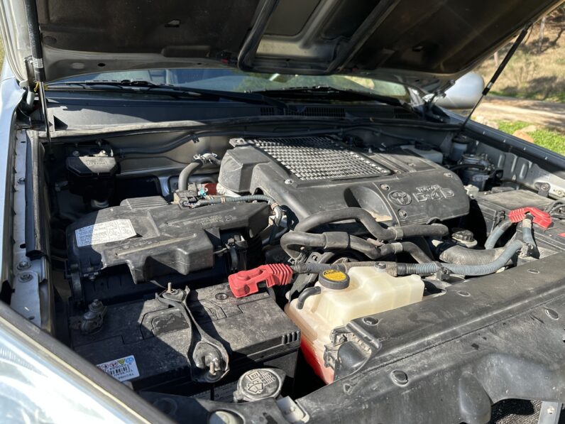 LAND CRUISER 120 5 MANUAL