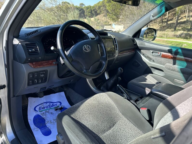 LAND CRUISER 120 5 MANUAL