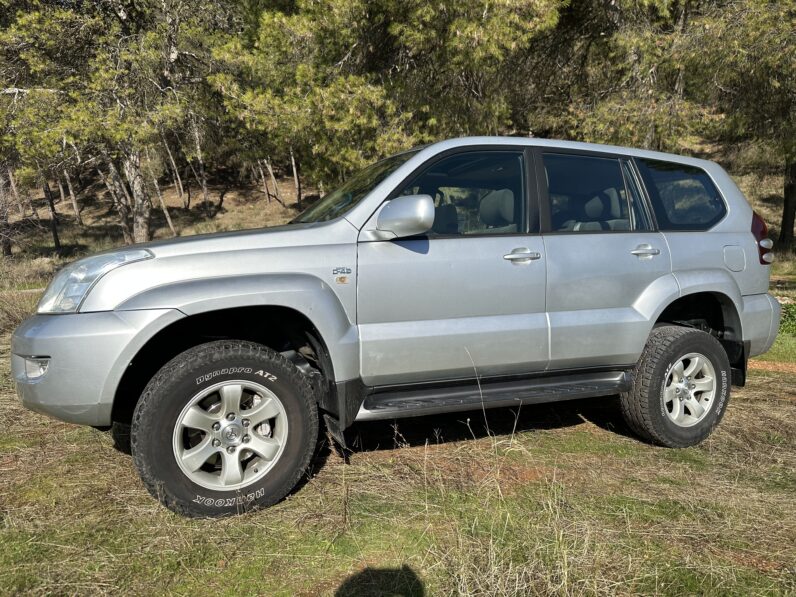 LAND CRUISER 120 5 MANUAL