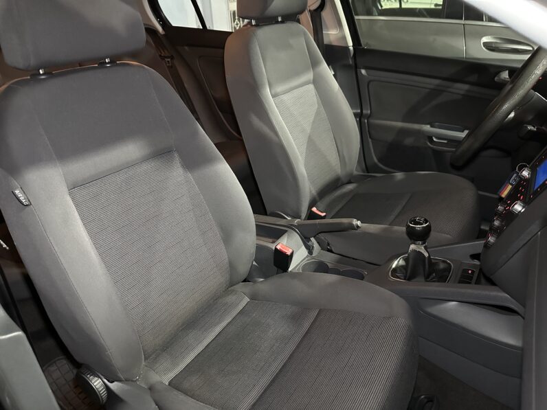 GOLF V 1.4 TRENDLINE NEGRO