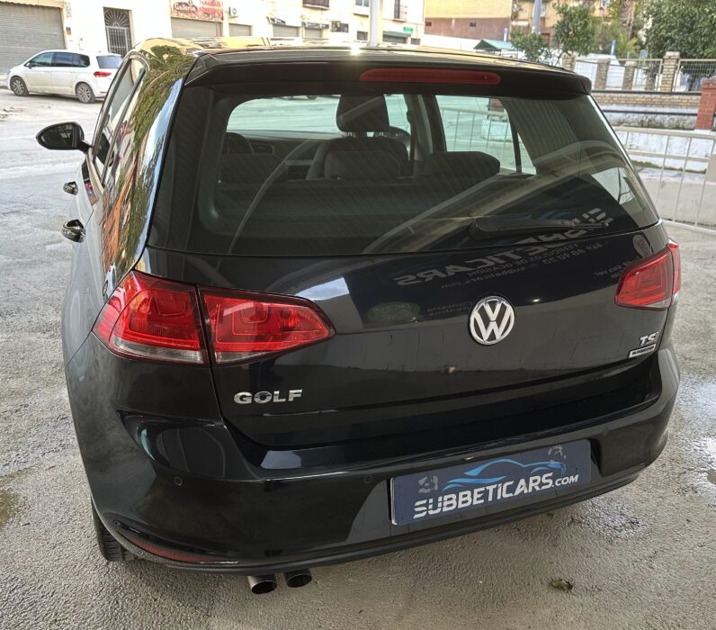 GOLF VII
