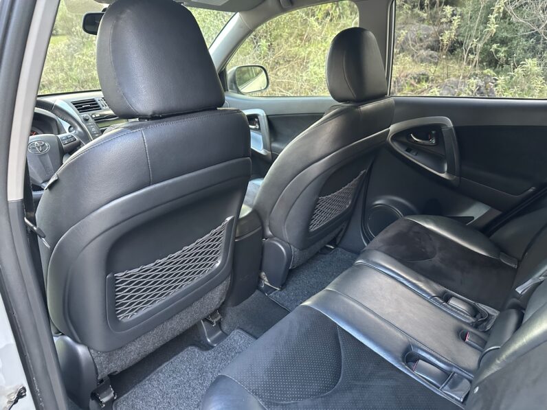 RAV4 4X4 D-4D 2.2 AUTO