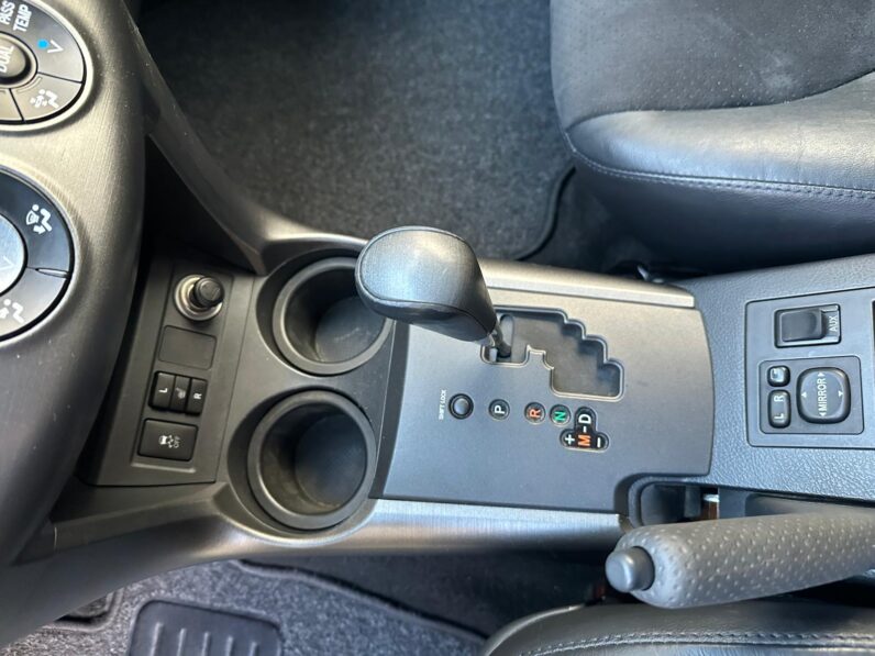 RAV4 4X4 D-4D 2.2 AUTO