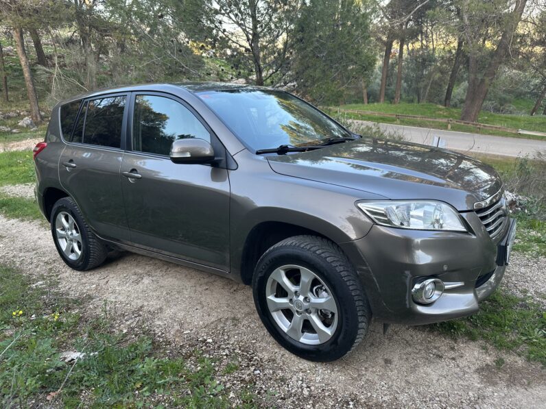 RAV 4 III