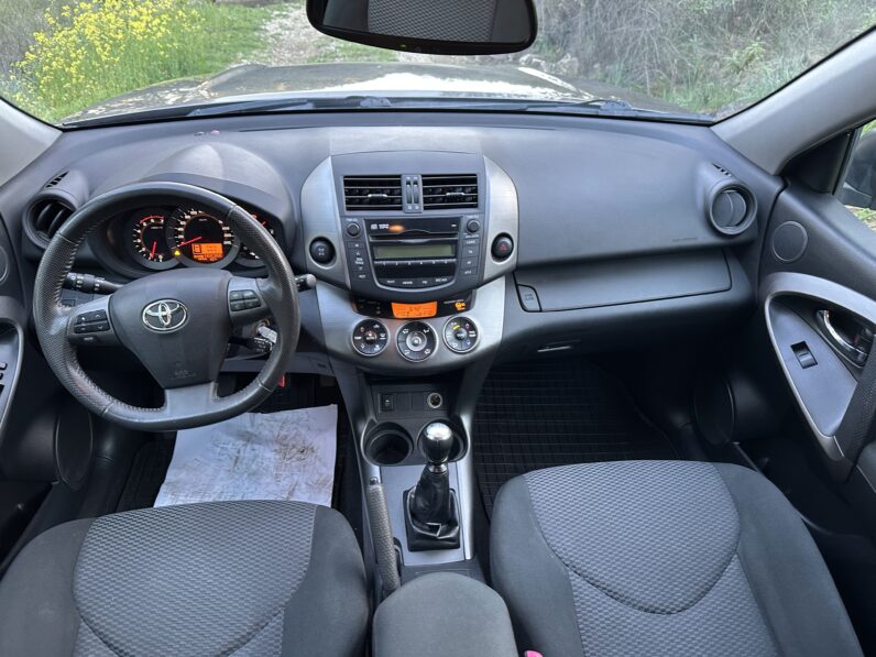 RAV 4 III
