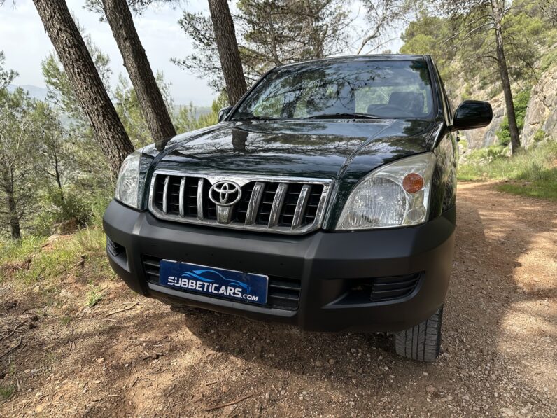 TOYOTA LAND CRUISER