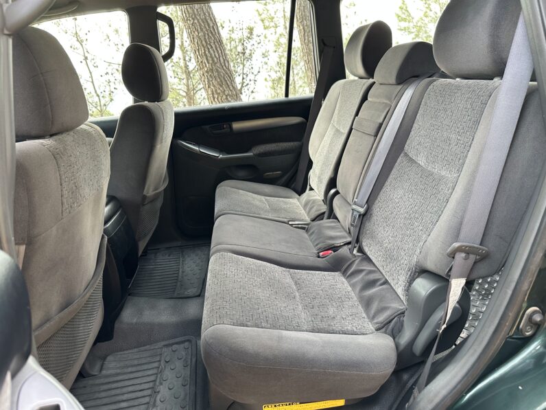 TOYOTA LAND CRUISER
