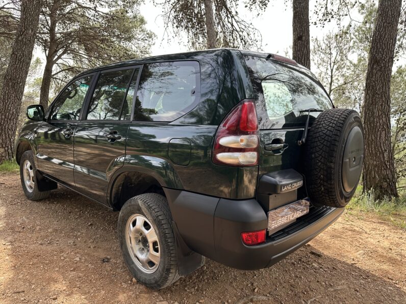 TOYOTA LAND CRUISER