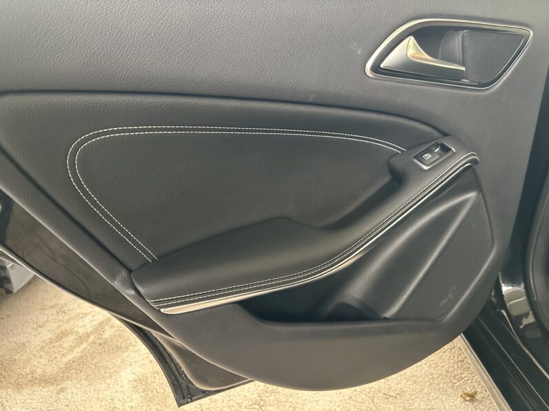 A200 i NEGRO