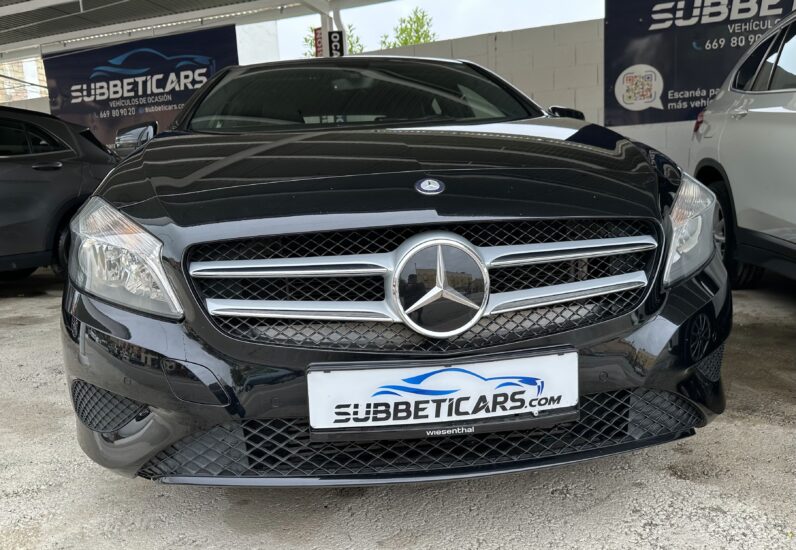A200 i NEGRO