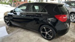 A200 i NEGRO