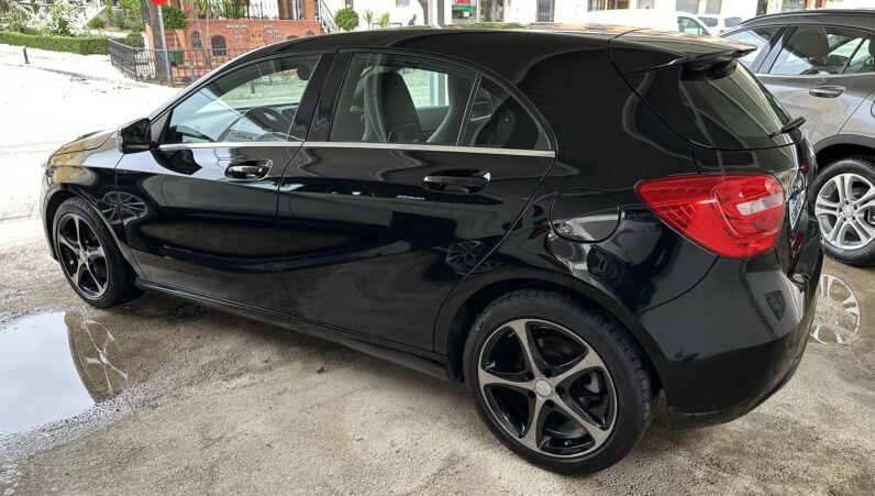 A200 i NEGRO