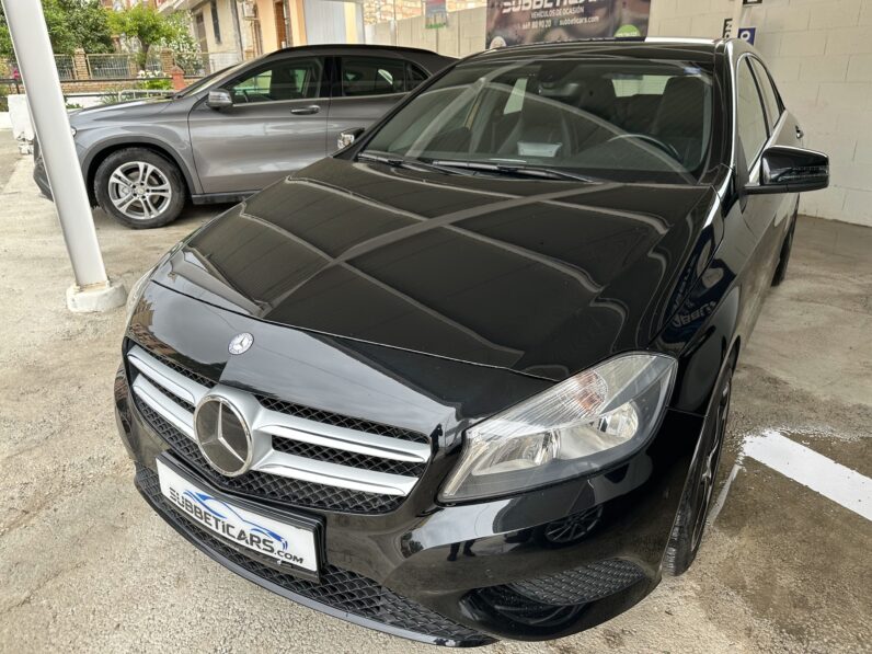 A200 i NEGRO