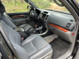 LAND CRUISER 120 NEGRO AUTO