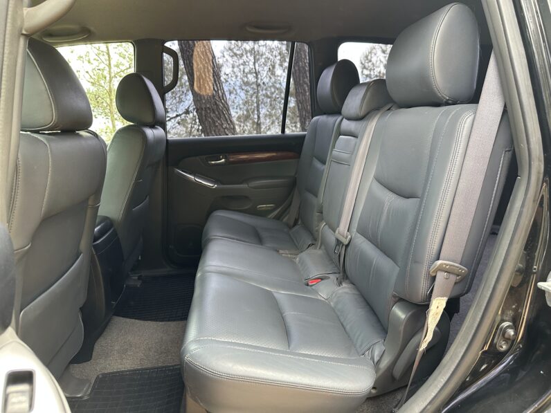 LAND CRUISER 120 NEGRO AUTO