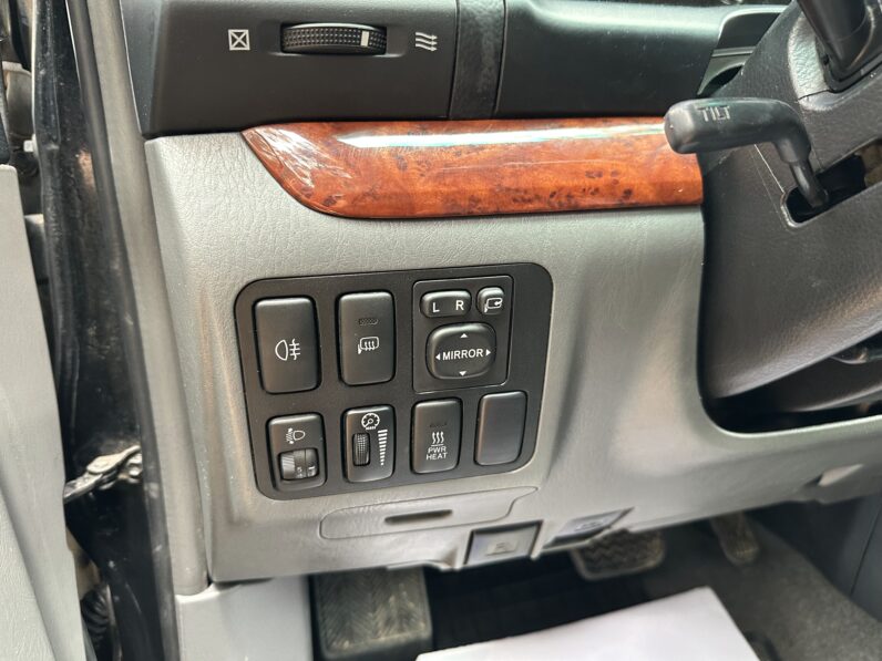 LAND CRUISER 120 NEGRO AUTO
