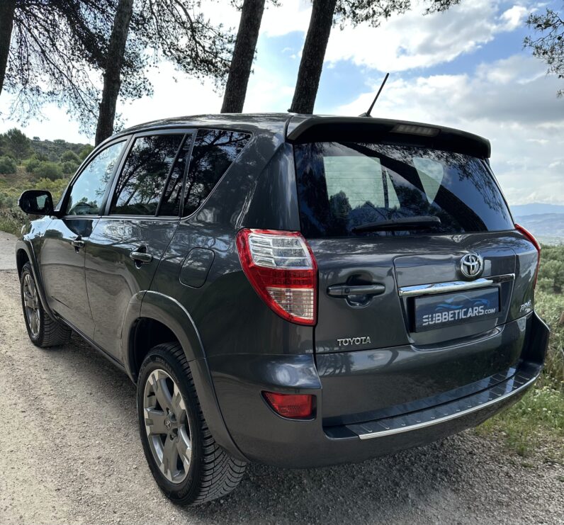 RAV 4 2.2 D-4D Executive