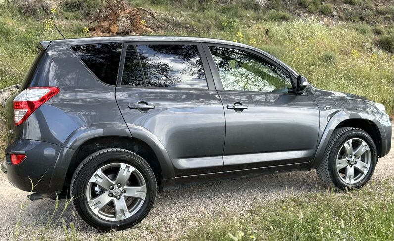 RAV 4 2.2 D-4D Executive