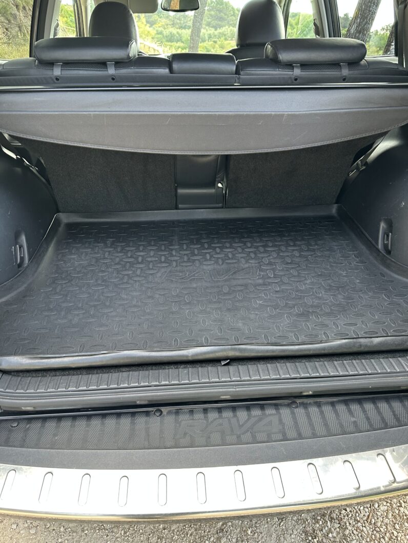 RAV 4 2.2 D-4D Executive