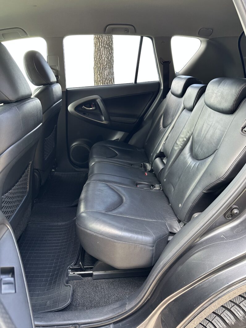 RAV 4 2.2 D-4D Executive