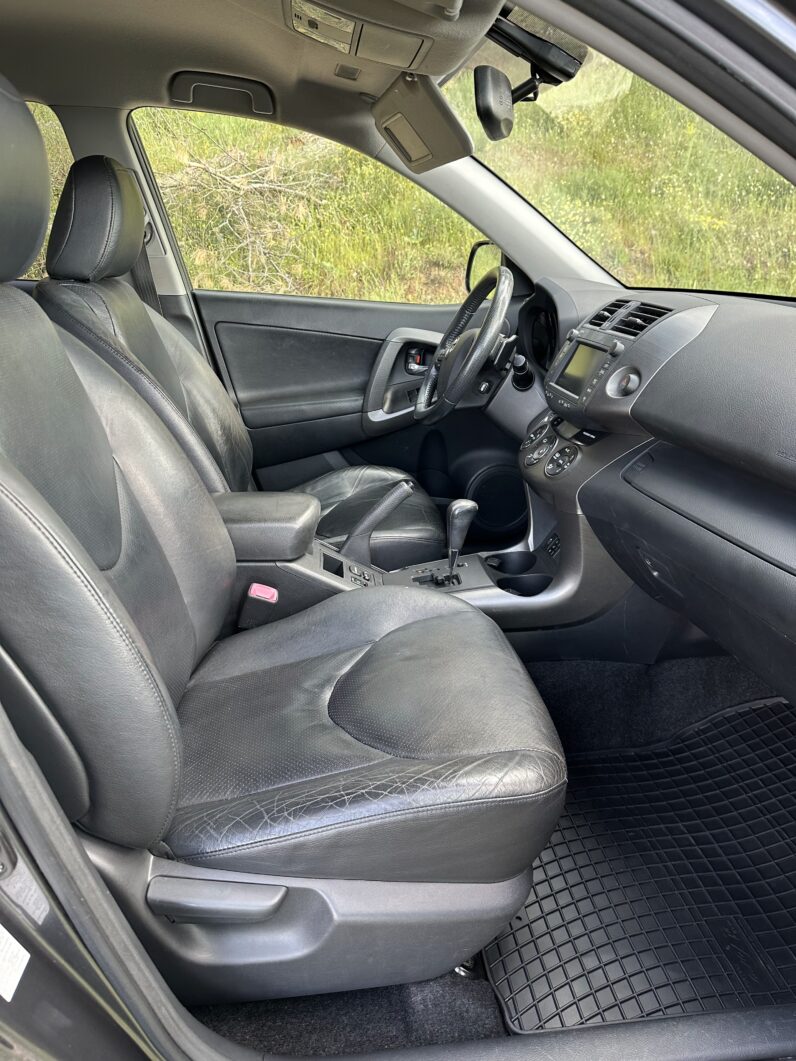 RAV 4 2.2 D-4D Executive
