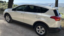 RAV 4 2.0 D-4D Lounge