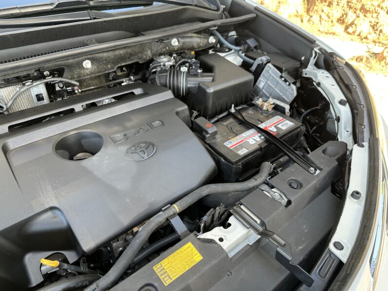 RAV 4 2.0 D-4D Lounge