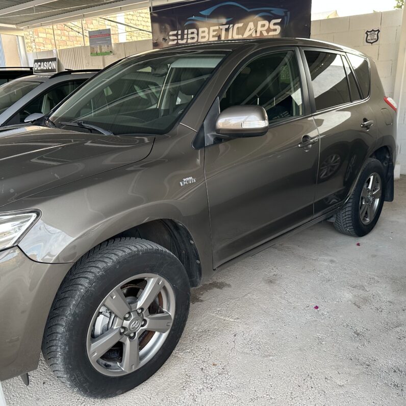 RAVV 4 III MARRON AUTO