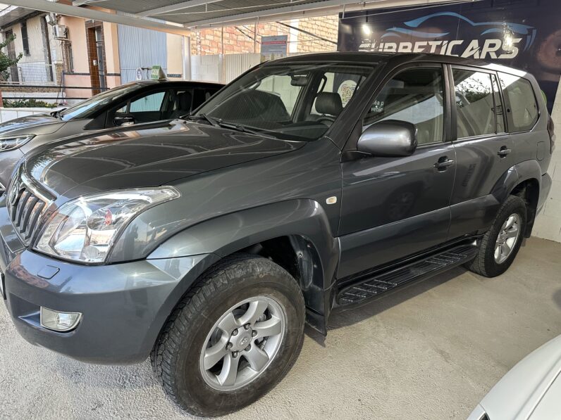 LAND CRUSER 120 8 PLAZAS